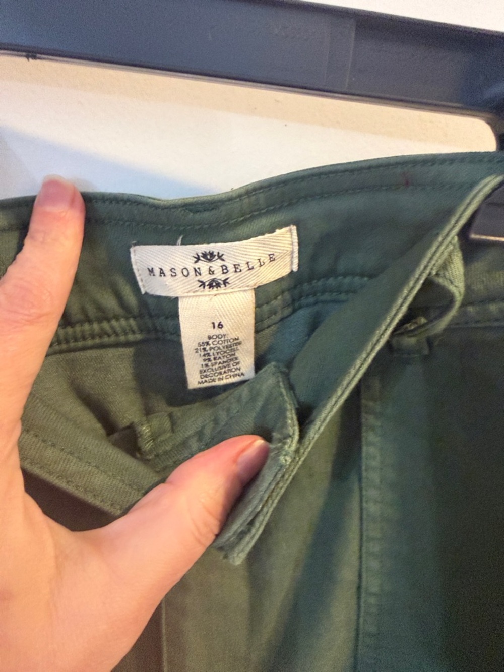 Classic Utility Green Women’s Shorts - Picture 2 of 3